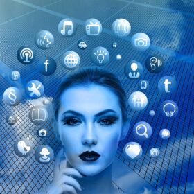 Facebook e la moda del vaffanweb: il lato oscuro del social