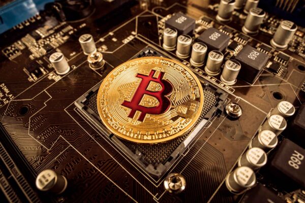 Cosa sono le criptovalute? Differenze, tecnologia e principali monete