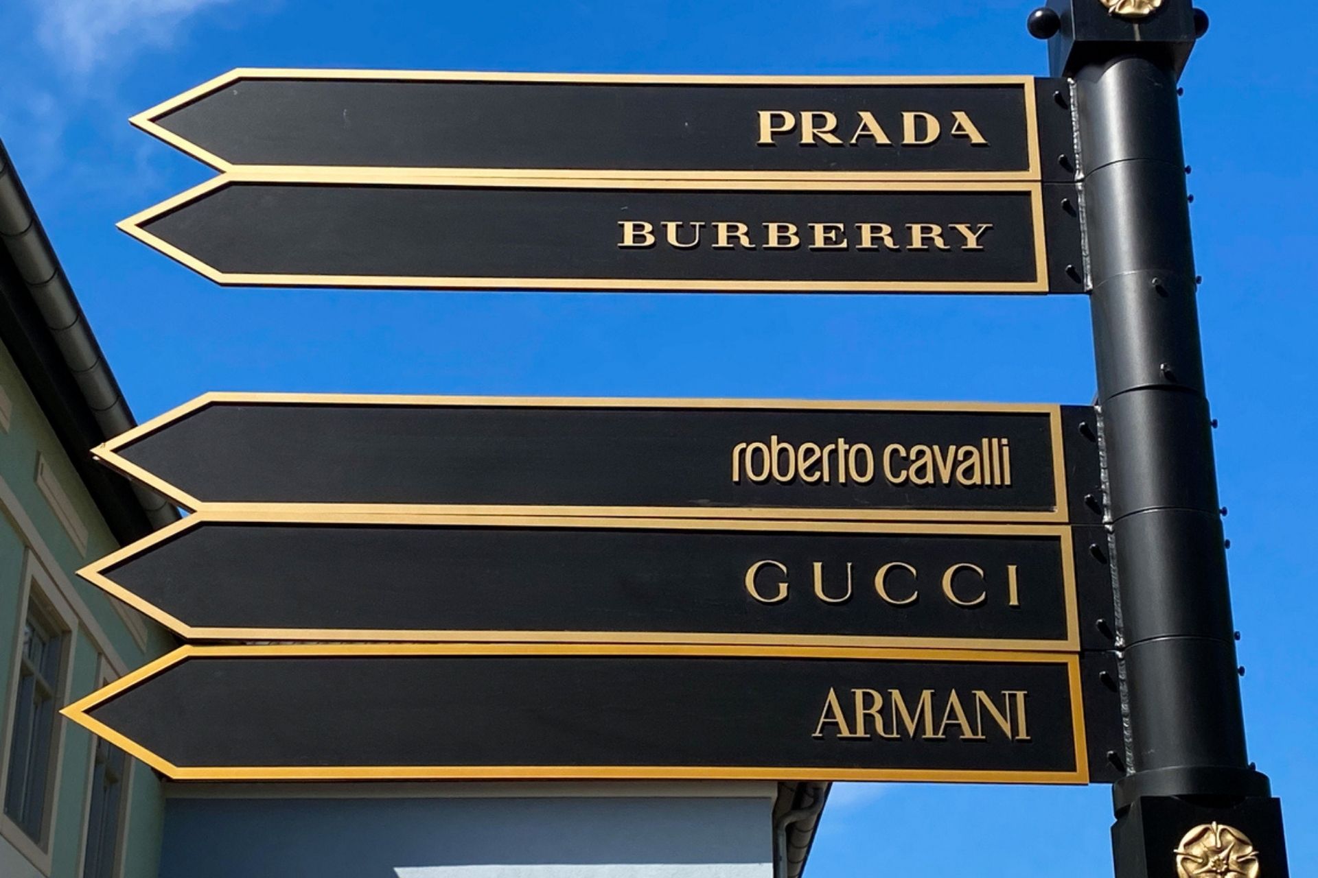 Luxury brand e social media rappresentano una perfetta combinazione