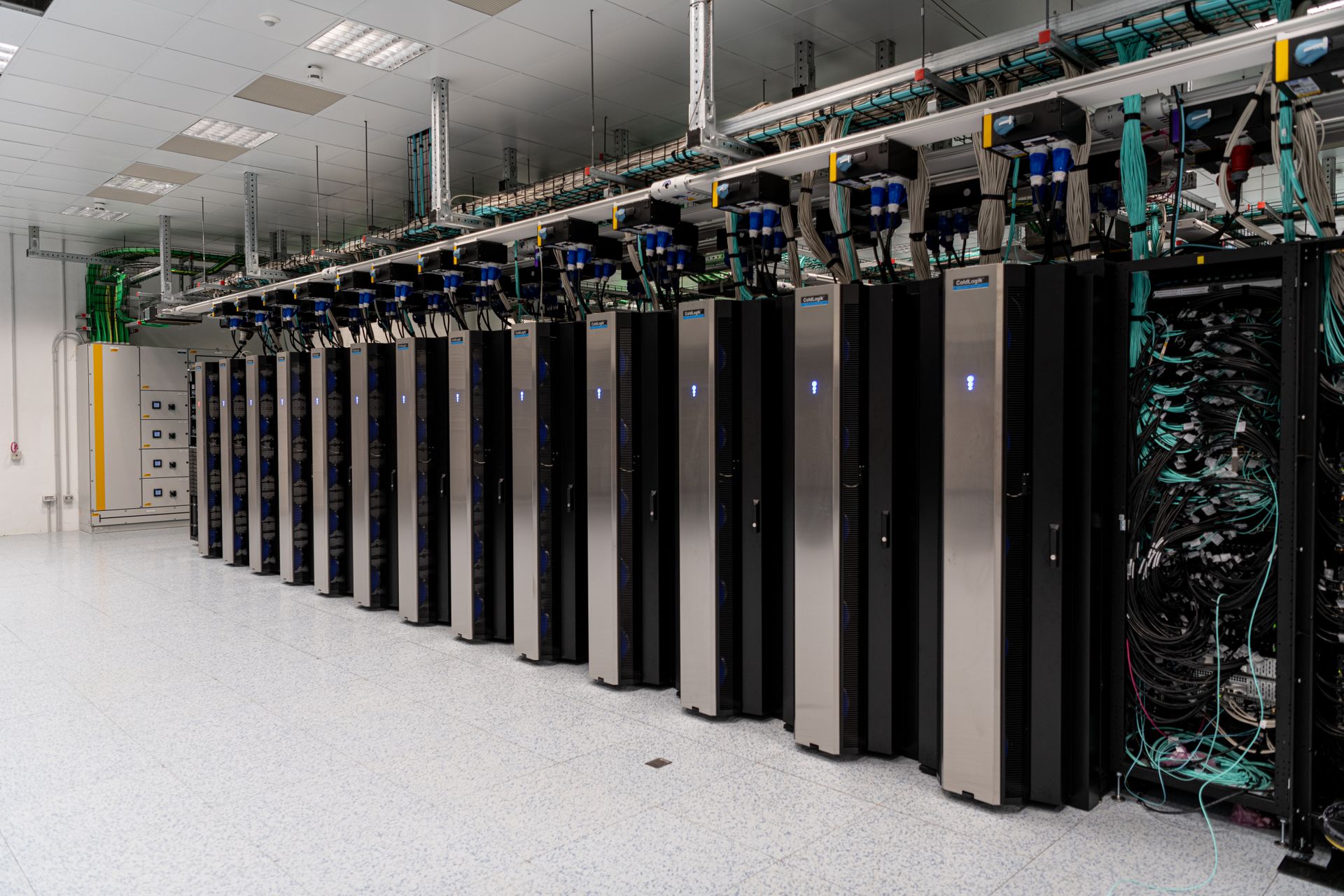 Il supercomputer del Centro Europeo per le Previsioni Meteorologiche a Medio Termine all'interno del Big Data Technopole di Bologna (Foto Giacomo Maestri)