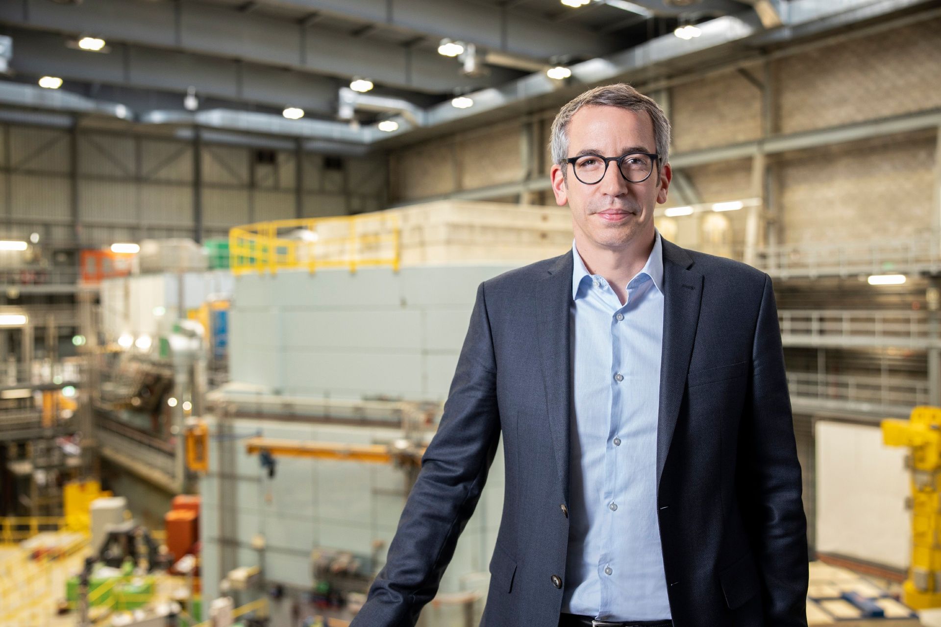 Christian Rüegg, direttore dell'Istituto Paul Scherrer, vuole ottimizzare l'elaborazione delle enormi quantità di dati prodotti nelle grandi strutture di ricerca in una divisione dedicata (Foto: Scanderbeg Sauer Photography)