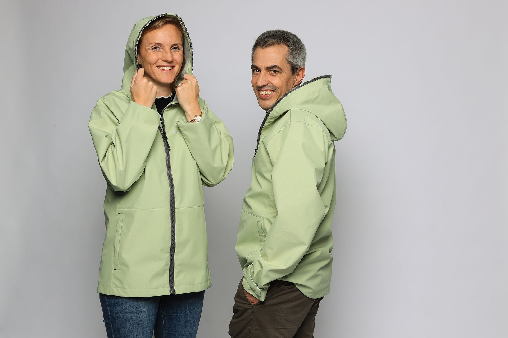 Il colore verde delle giacche indica che il materiale usato nel processo di riciclaggio è stato efficacemente trattato (Foto Schoeller Textil AG)