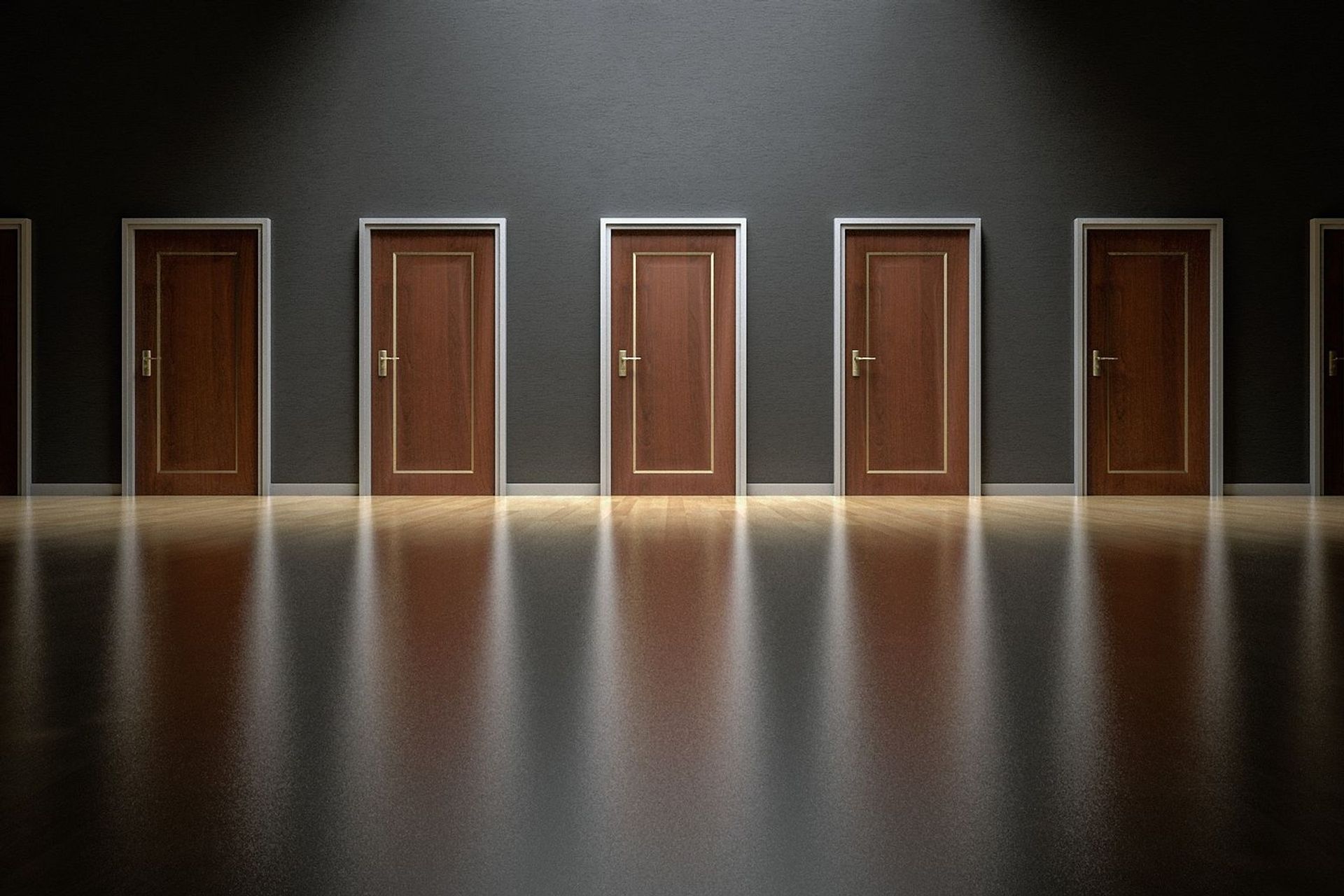 Il futuro di ciascuno di noi si delinea scegliendo la porta giusta