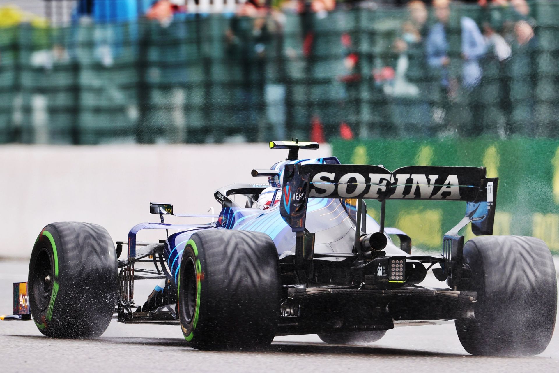 Nicholas Latifi sulla Williams FW43B-Mercedes nella stagione 2021 di Formula 1
