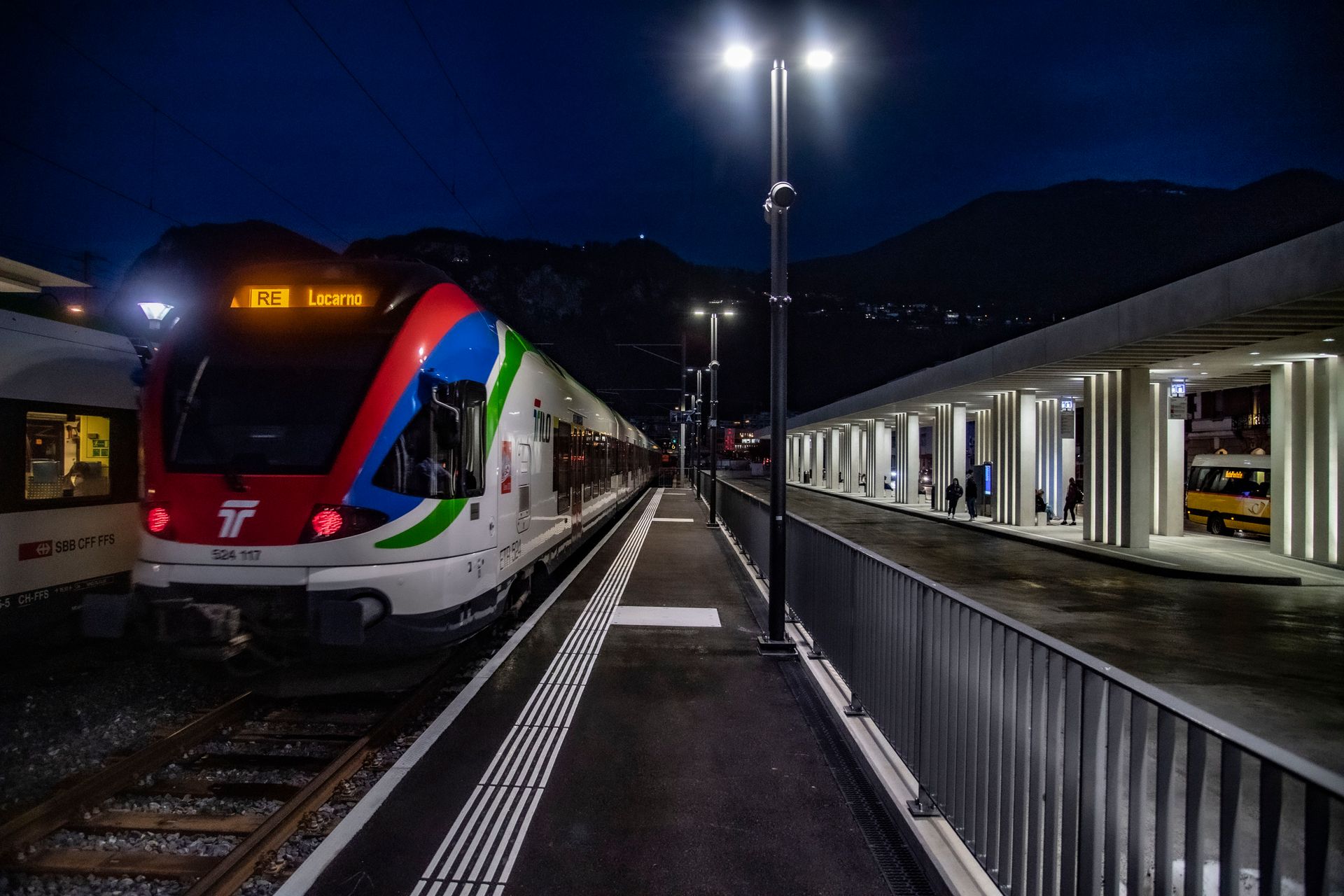 Un treno delle delle Ferrovie Federali Svizzere a Mendrisio