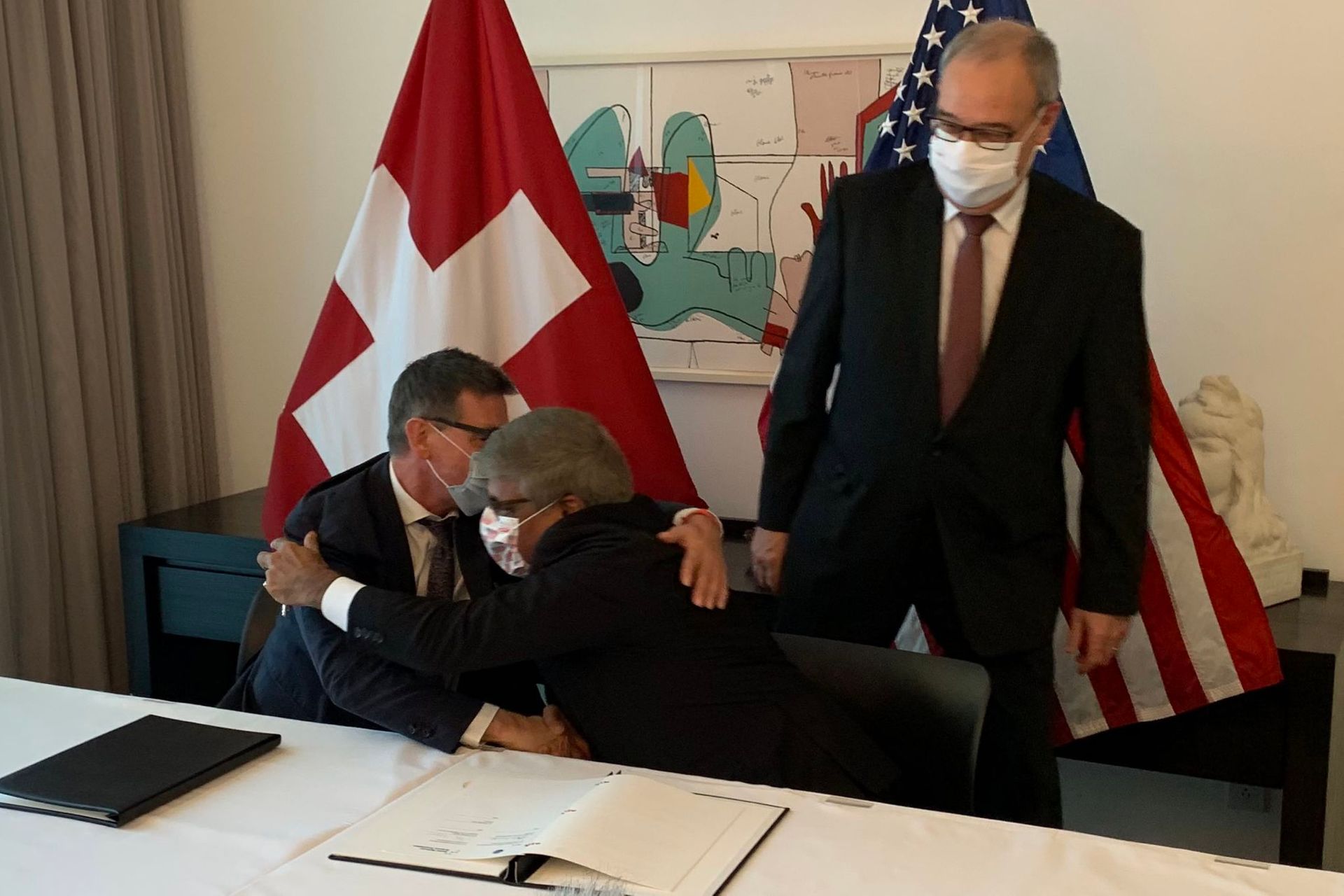 Il presidente del Fondo Nazionale Svizzero, Matthias Egger, e il presidente della statunitense National Science Foundation, Sethuraman Panchanathan, hanno firmato una dichiarazione d’intenti che pone le basi di una lunga collaborazione per promuovere la ricerca