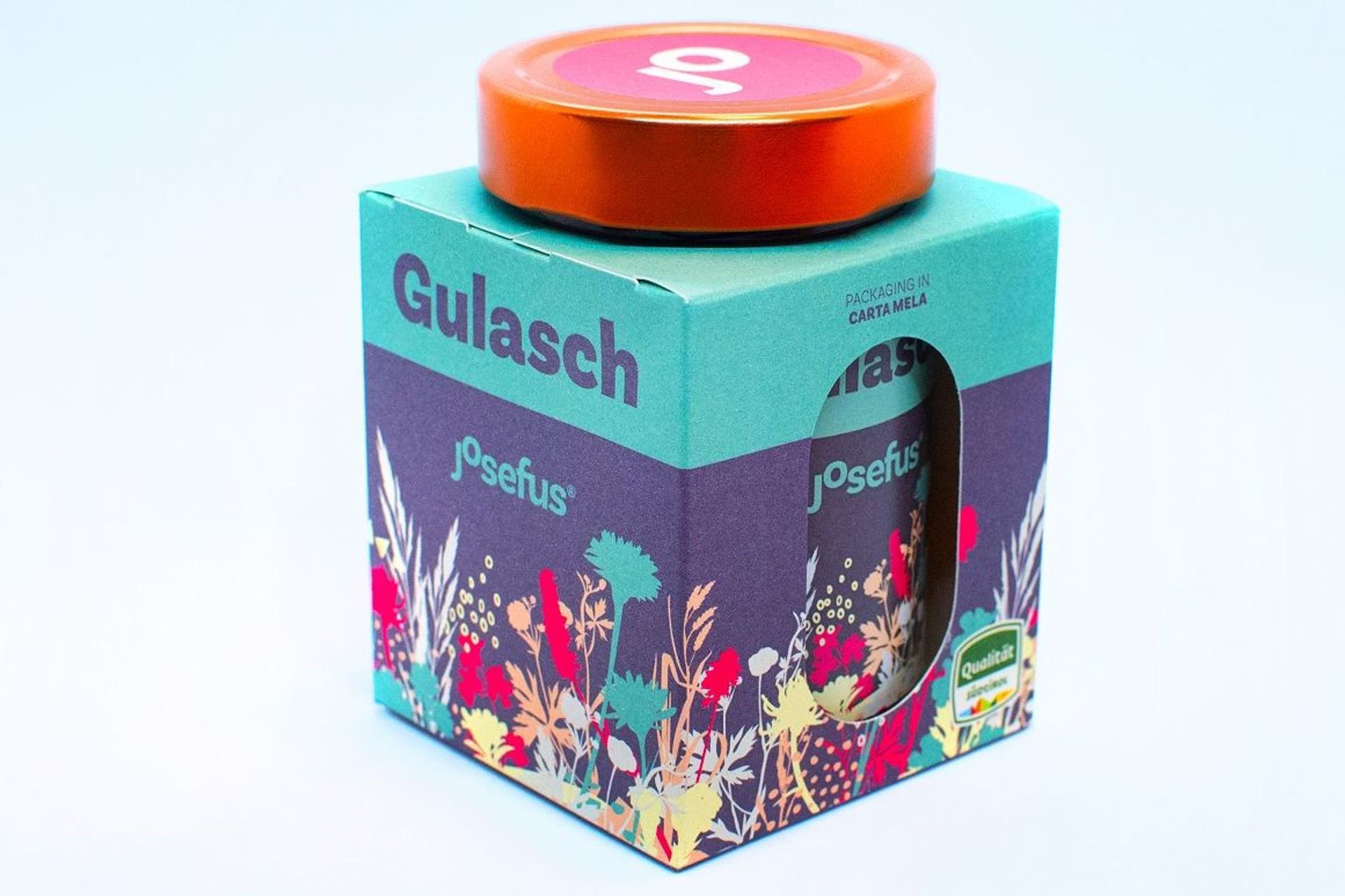 L'imballaggio sostenibile, fatto di vetro, fogli di saldatura riciclabile e carta realizzata con le mele dell'Alto Adige di un vaso di gulasch Josefus
