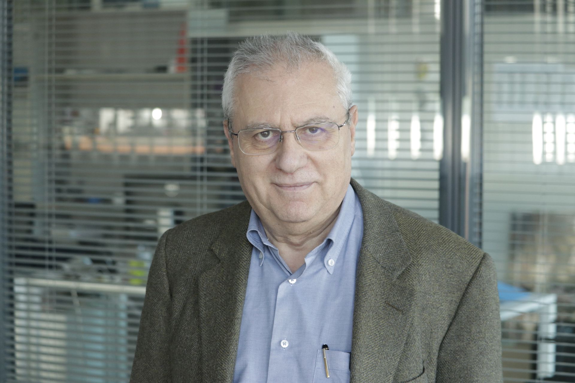 Piero Poccianti è il Presidente di AIxIA, l’associazione che dal 1988 promuove la costituzione e l’attività di gruppi di lavoro tematici sui vari argomenti dell’intelligenza artificiale, attraverso eventi annuali, partecipazione ad altri eventi ed iniziative mirate