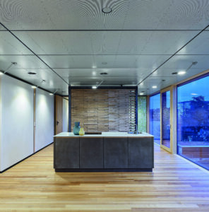 Il NEST (acronimo di Next Evolution in Sustainable Building Technologies) è l'edificio modulare di ricerca e innovazione delle due istituzioni di ricerca svizzere EMPA ed EAWAG. È stato inaugurato nel 2016 e si trova nel campus di Dübendorf, a mezzora dal centro di Zurigo. Al NEST, più di 150 partner della ricerca, dell'industria e del settore pubblico lavorano in stretta collaborazione. L'edificio è costituito da una spina dorsale centrale e da tre piattaforme aperte su cui vengono installati per un periodo di tempo limitato singoli moduli di ricerca e innovazione secondo un principio plug-and-play. Ciò permette a queste cosiddette "unità" di essere smontate una volta che il lavoro di studio e sviluppo è stato completato, lasciando così spazio a nuovi moduli