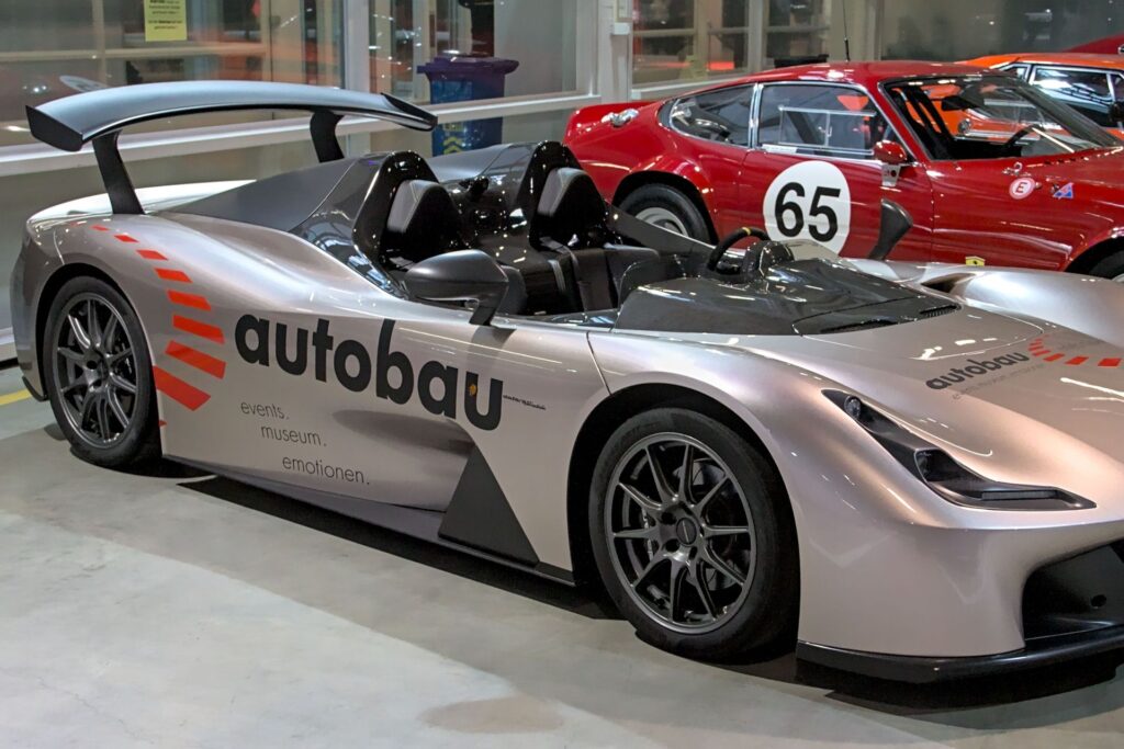 La Dallara Stradale in livrea Autobau esposta al salone Auto Zurich in Svizzera