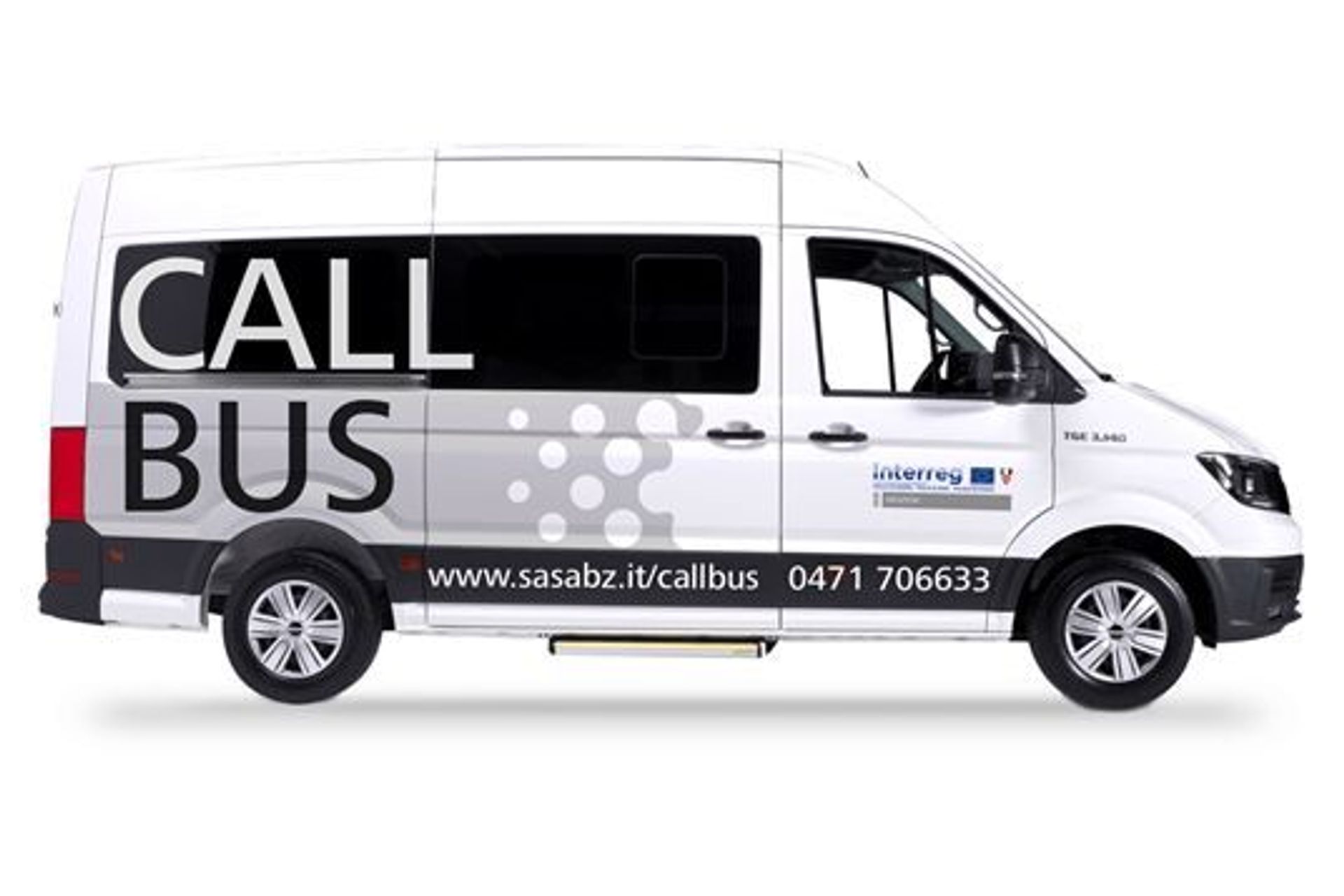 Uno shuttle del servizio Callbus-on-Demand di Merano