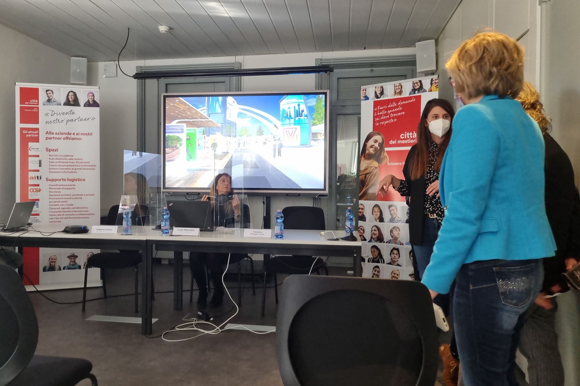 La conferenza stampa dello “Swiss Virtual Expo” alla Città dei Mestieri di Bellinzona del 16 febbraio 2022
