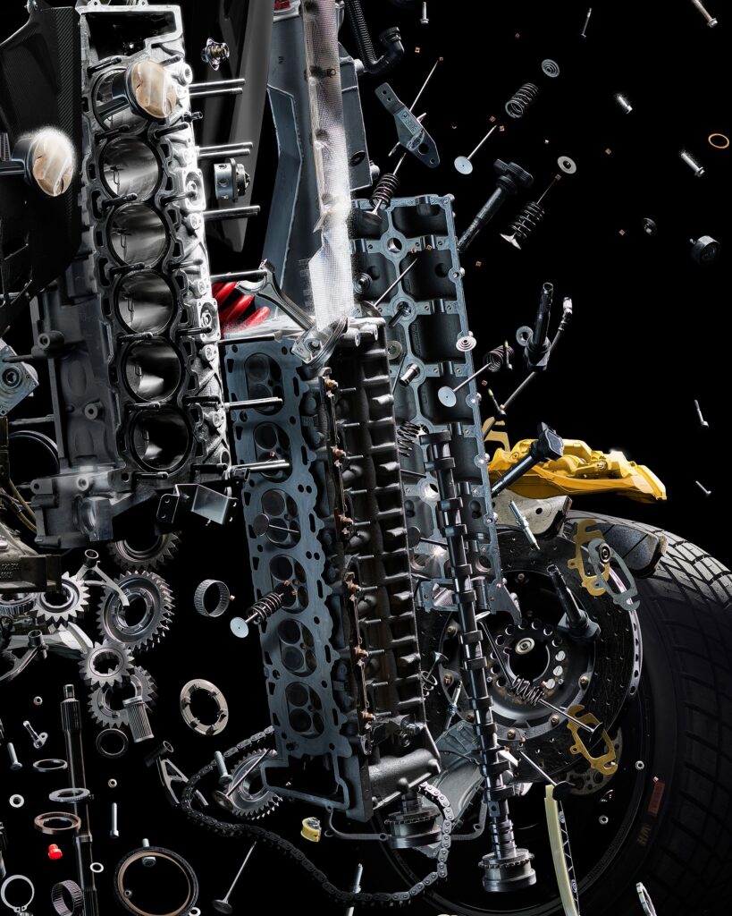 L’opera reale e digitale “Space Time Memory” realizzata dall’artista svizzero Fabian Oefner con le singole componenti della Lamborghini Aventador Ultimae