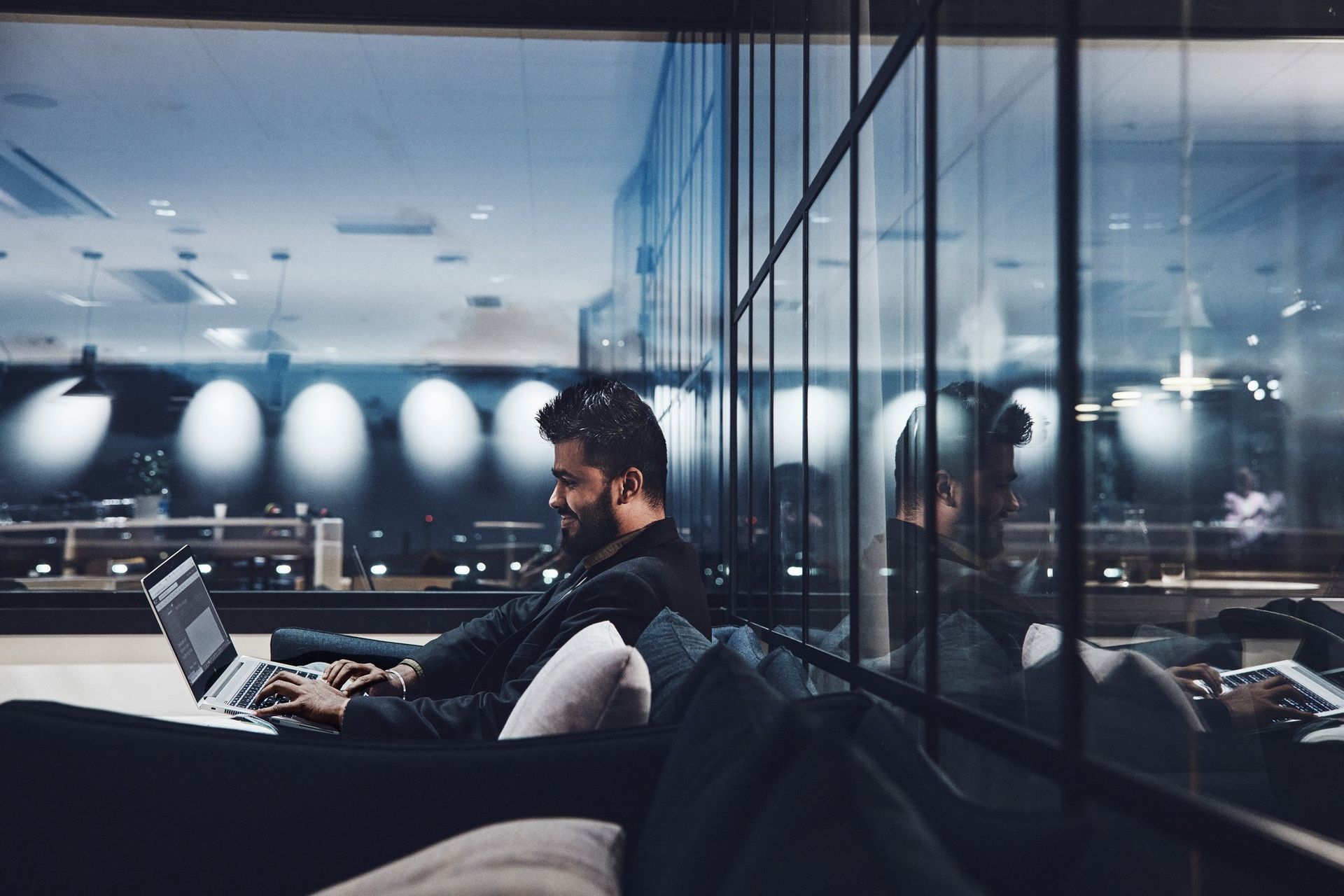 La Volvo investirà in un polo tecnologico nel cuore di Stoccolma che ospiterà più di 700 esperti in ingegneria del software, analisi dei dati, product management, online business e user experience