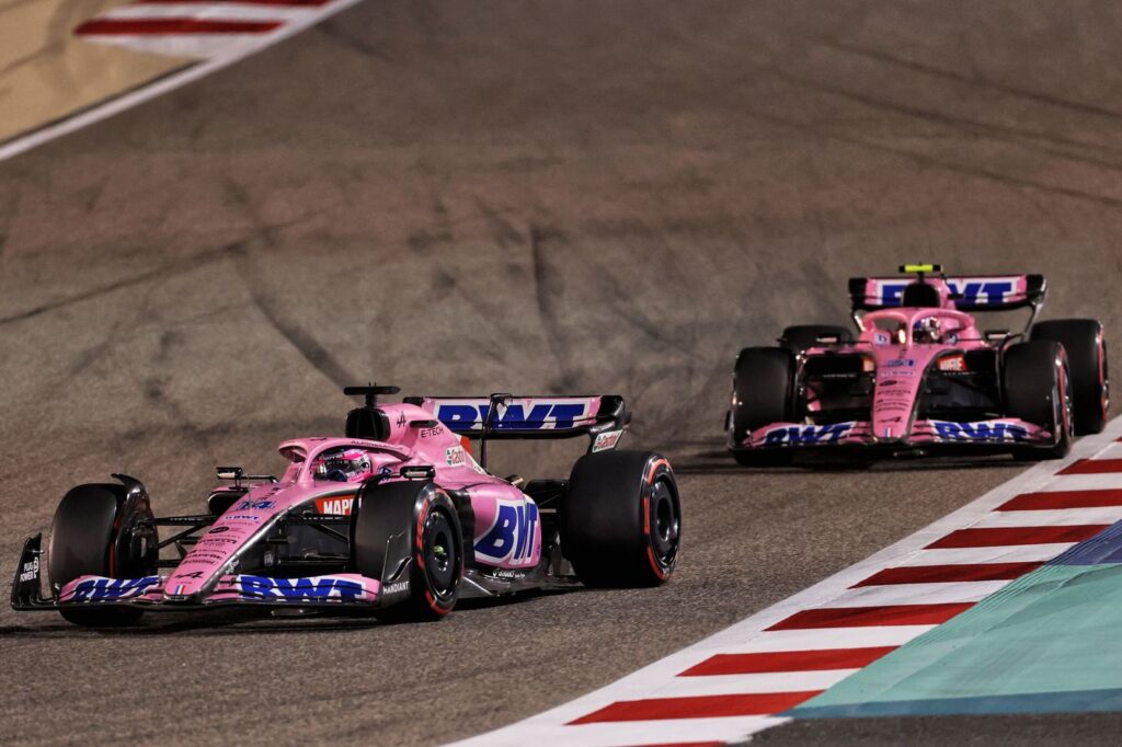 Le monoposto A522 del BWT Alpine F1 Team affidate nel 2022 a Fernando Alonso ed Esteban Ocon