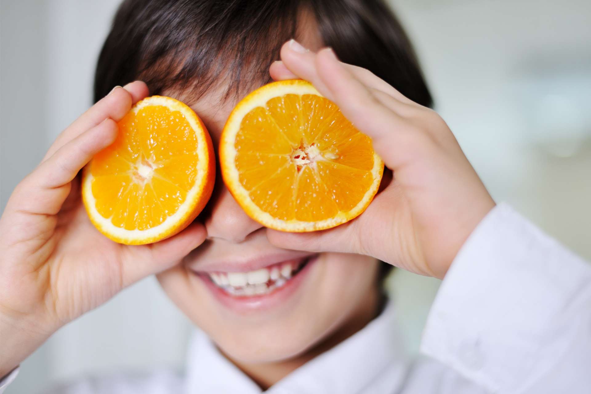 L'OMS (Organizzazione Mondiale della Sanità) raccomanda di limitare lo zucchero presente nei succhi e concentrati di frutta