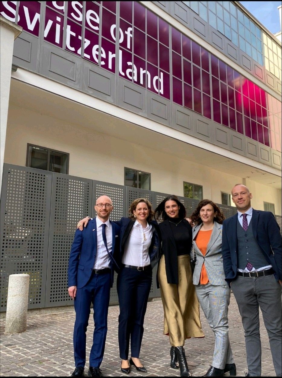 Il team organizzativo della "House of Switzerland" di Milano fra il 26 aprile e il 12 giugno 2022