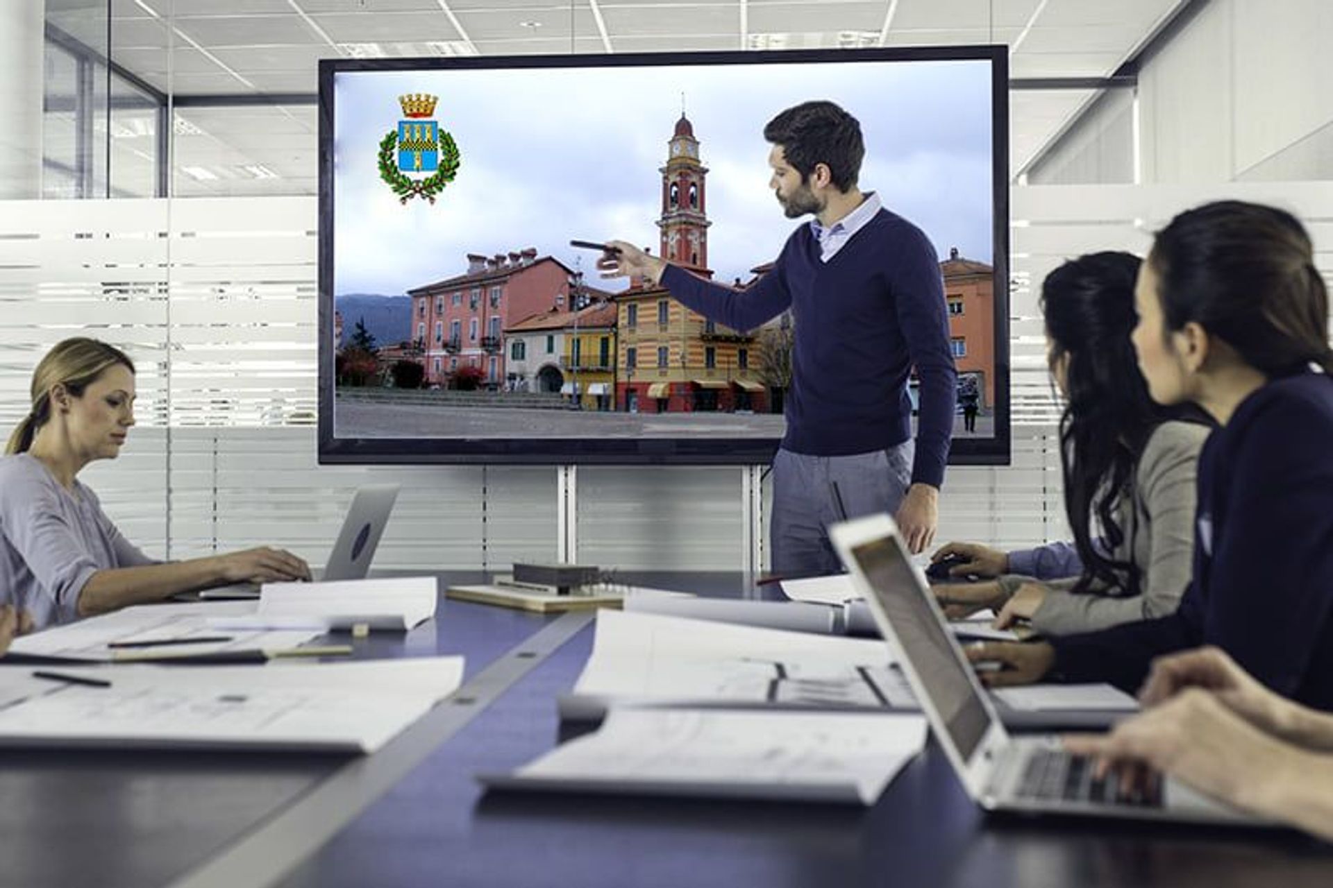 La compagnia telefonica TIM e Cairo Montenotte, Comune di 12.691 abitanti della Provincia di Savona in Italia, hanno siglato un accordo per la realizzazione di una piattaforma dotata delle più moderne tecnologie con l’obiettivo di migliorare la mobilità e la sicurezza della città a beneficio dei cittadini e dei turisti