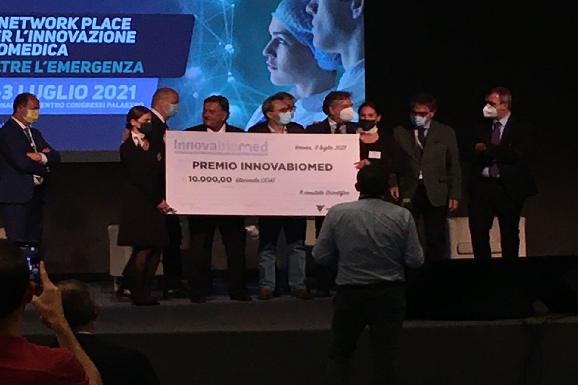 La consegna del "Premio Innovabiomed" 2021 alla Fondazione Fondazione Ri.MED di Palermo