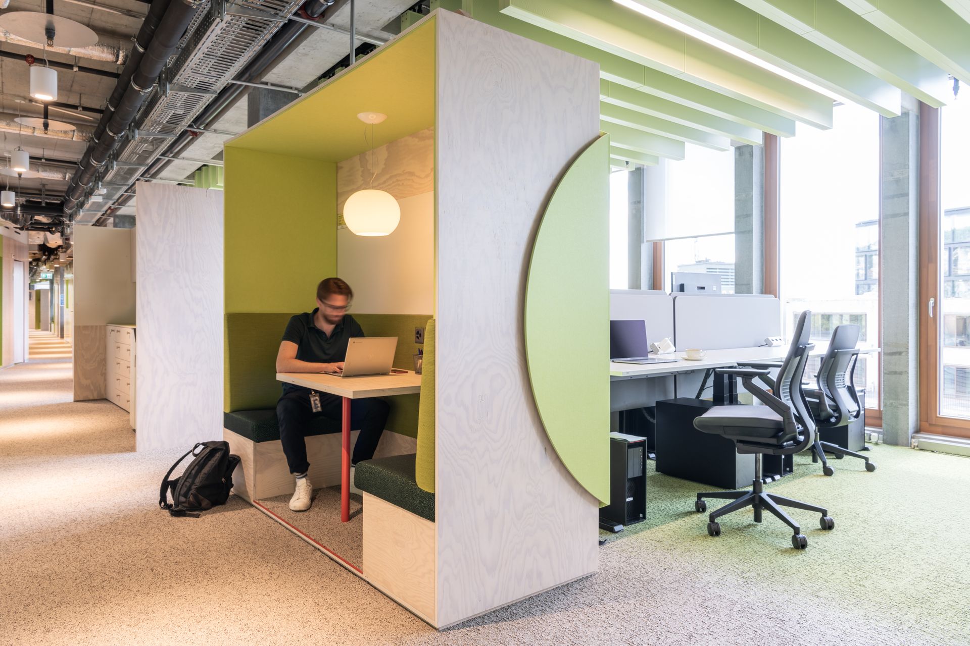 Il 27 giugno 2022 alla presenza di Patrick Warnking, Country Director Switzerland, Google ha inaugurato a Zurigo il Campus Europaallee A1, il più grande centro di ricerca e di sviluppo al di fuori degli Stati Uniti dell’azienda informatica: la sede è al numero civico 95 di Kasernenstrasse, in prossimità della principale stazione ferroviaria della capitale economica elvetica