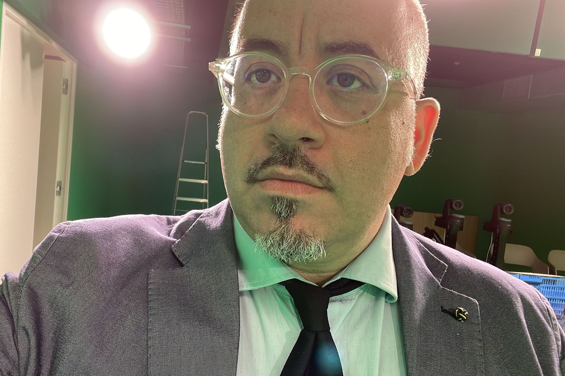 Giovanni Villino è direttore responsabile del giornale online Redat24.com