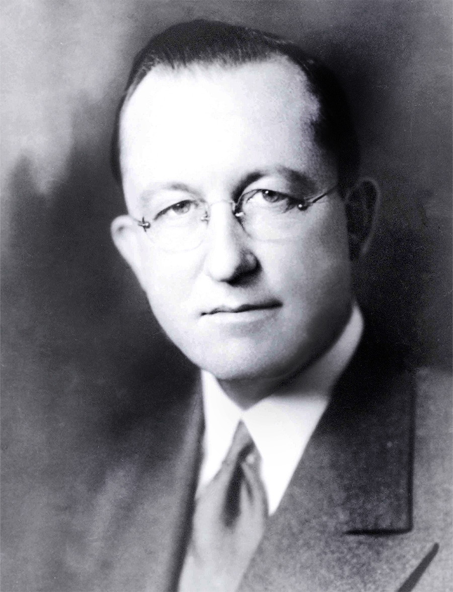 James Oscar McKinsey, docente delll'Università di Chicago, fondò l'omonima agenzia
