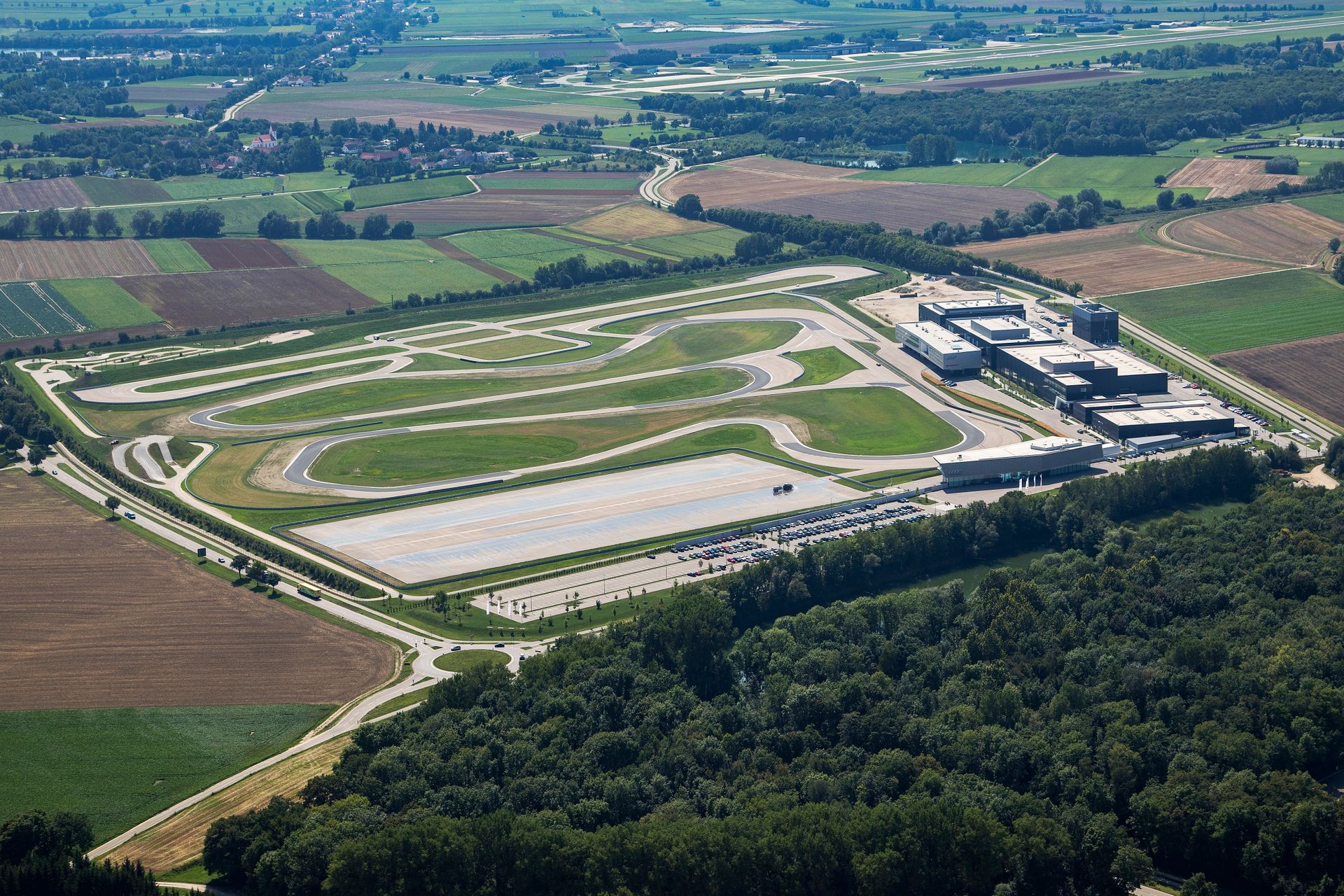 Il Competence Center Motorsport di Audi Sport a Neuburg an der Donau