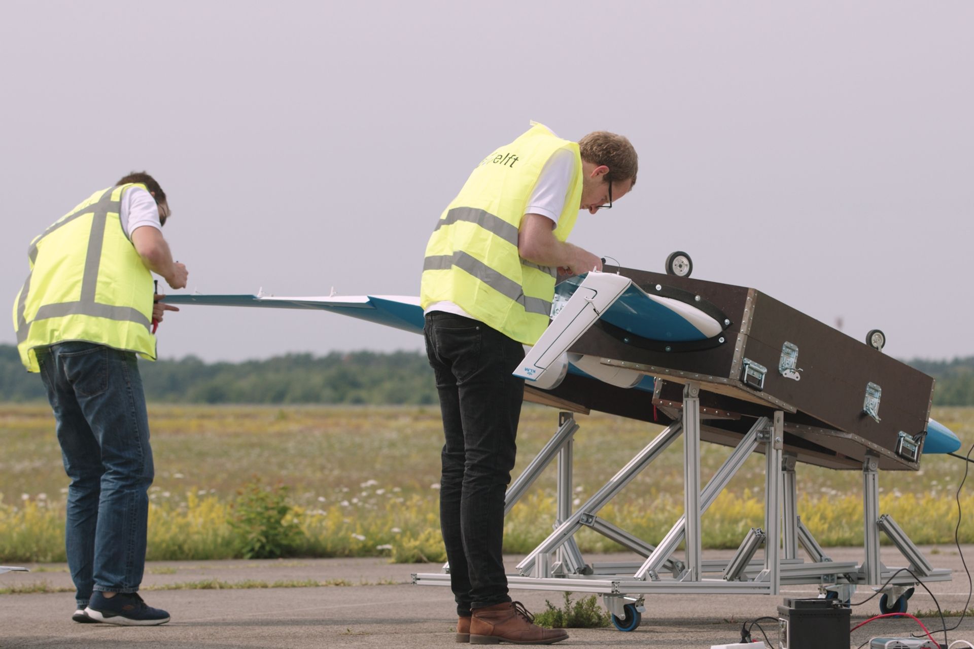 I collaudi di un drone con le caratteristiche dell’aereo “Flying-V” (Foto: Joep Van Oppen)