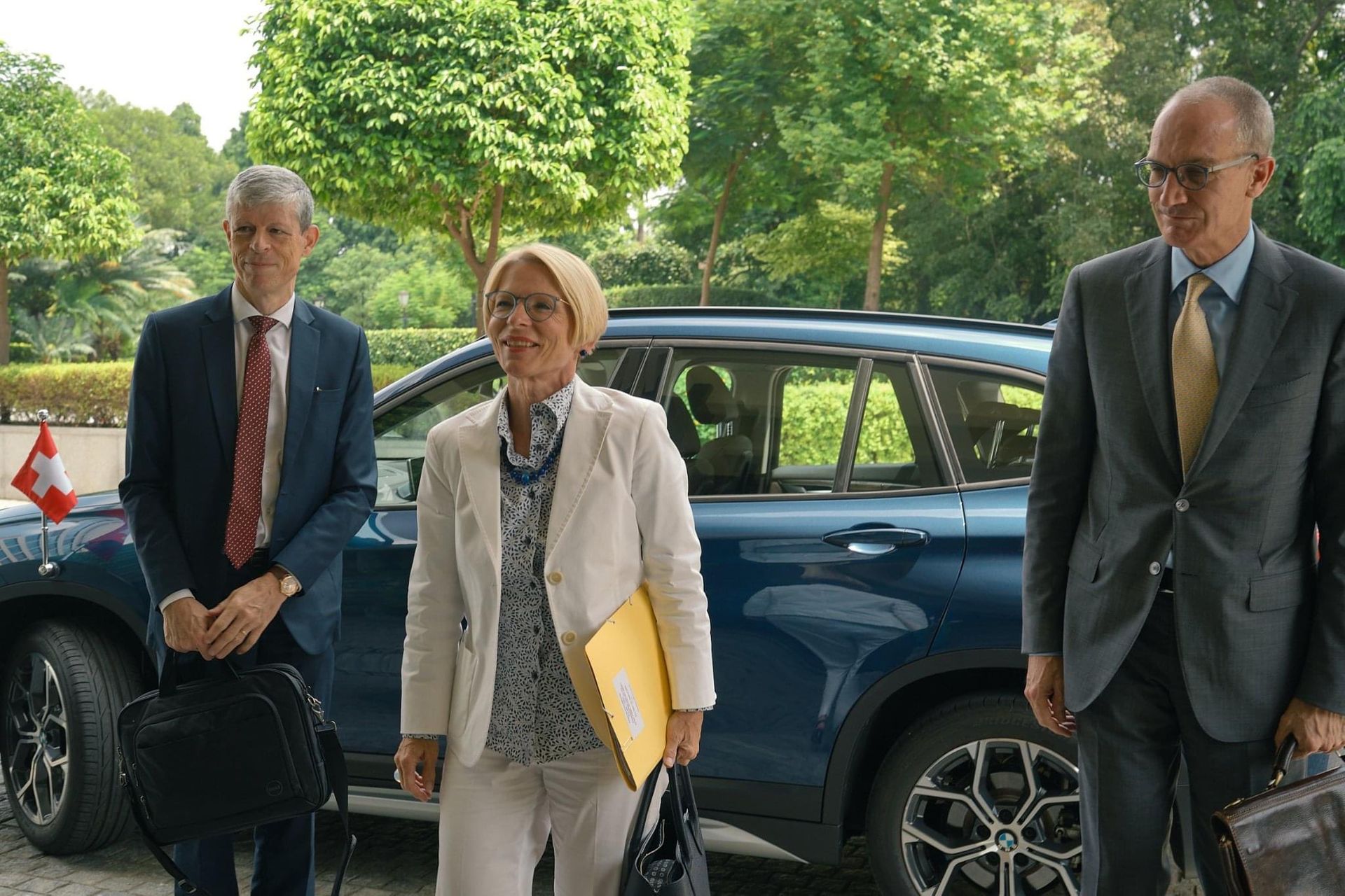 Livia Leu in visita a Nuova Delhi all’Ambasciata della Svizzera in India e Bhutan