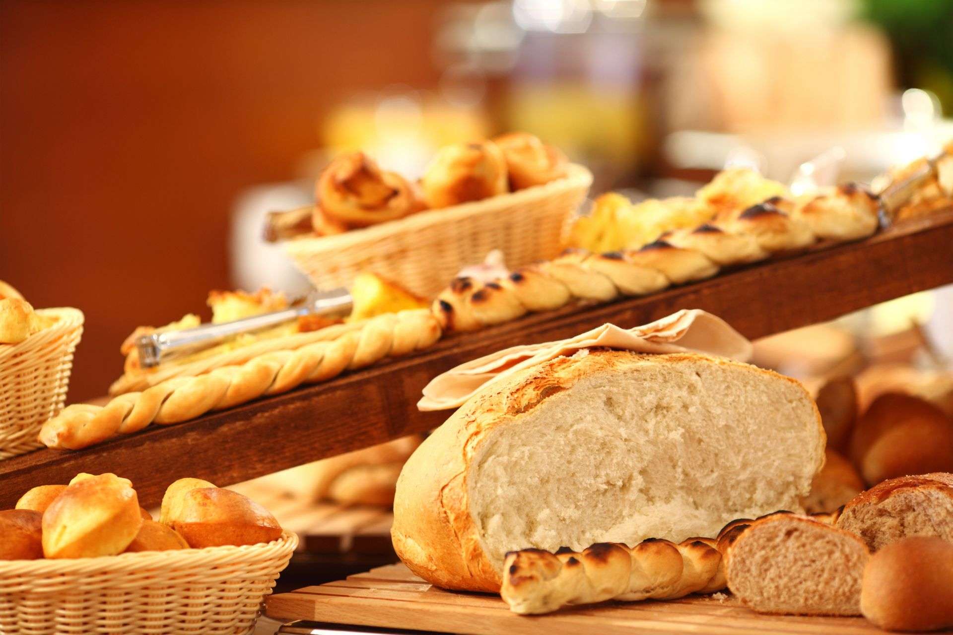 I prodotti da forno a base di cereali lievitati possono provocare gonfiore addominale