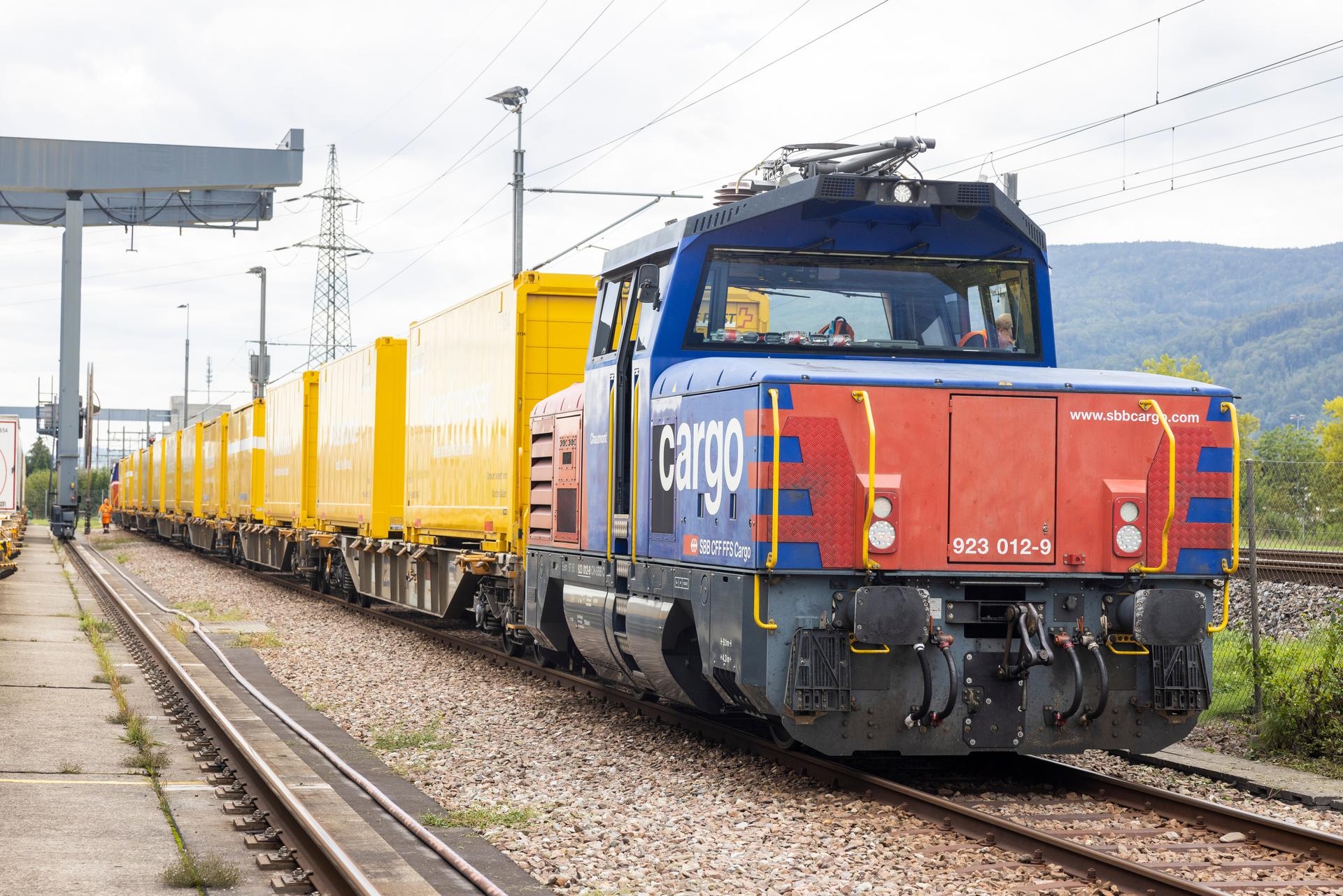 I test del treno spola congiunto SBB CFF FFS Cargo-La Posta Svizzera