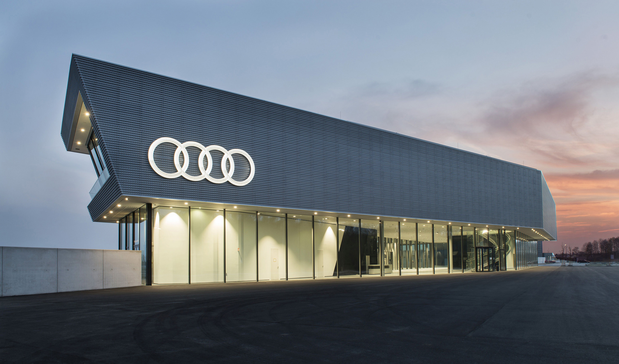 Il Competence Center Motorsport dell'Audi a Neuburg an der Donau in Germania