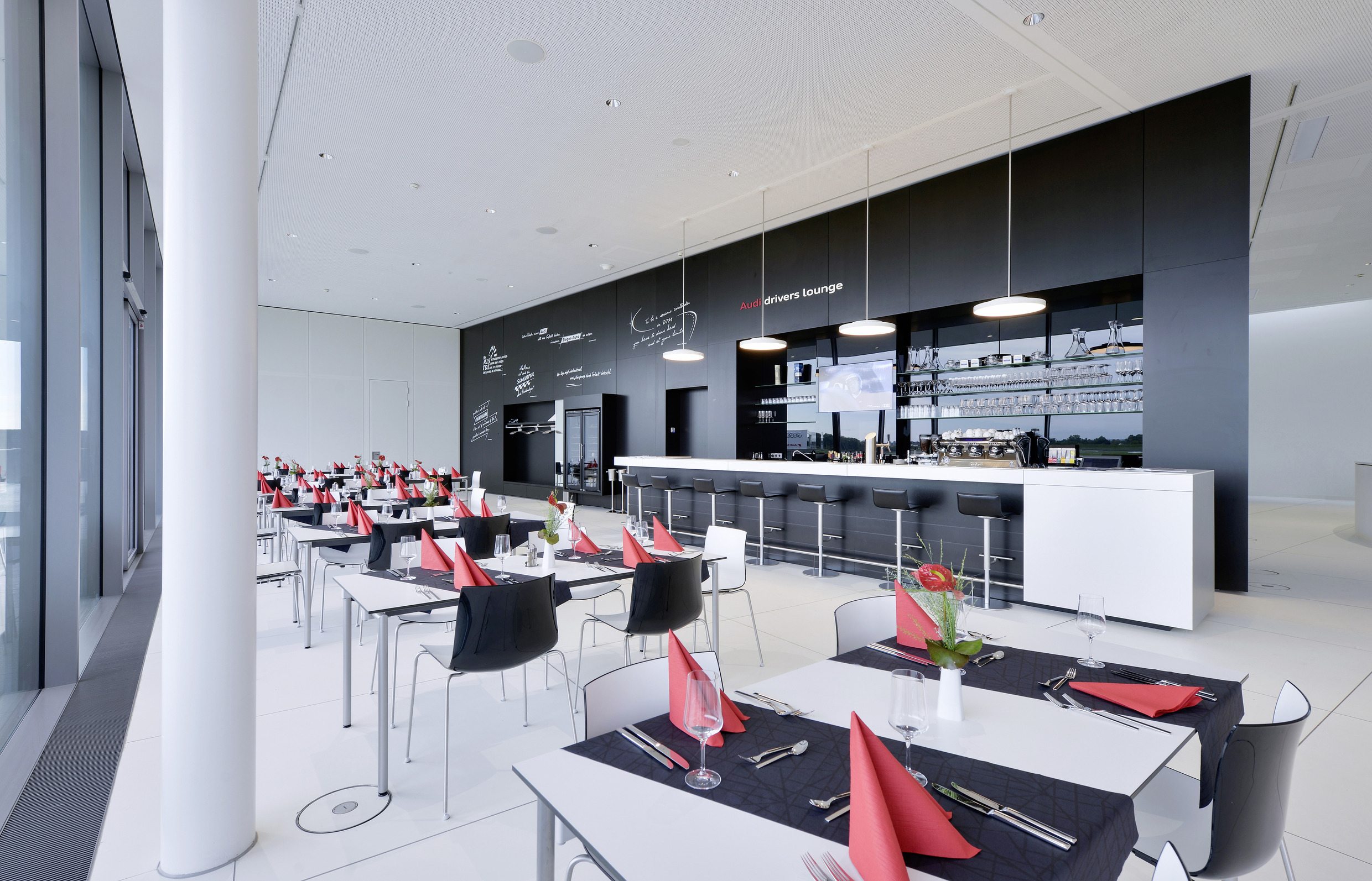 Il Competence Center Motorsport dell'Audi a Neuburg an der Donau in Germania