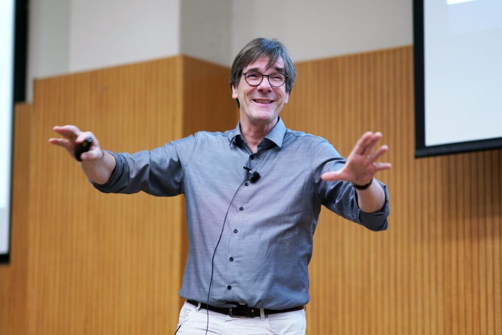 Il Professor Lothar Thiele del Politecnico Federale di Zurigo
