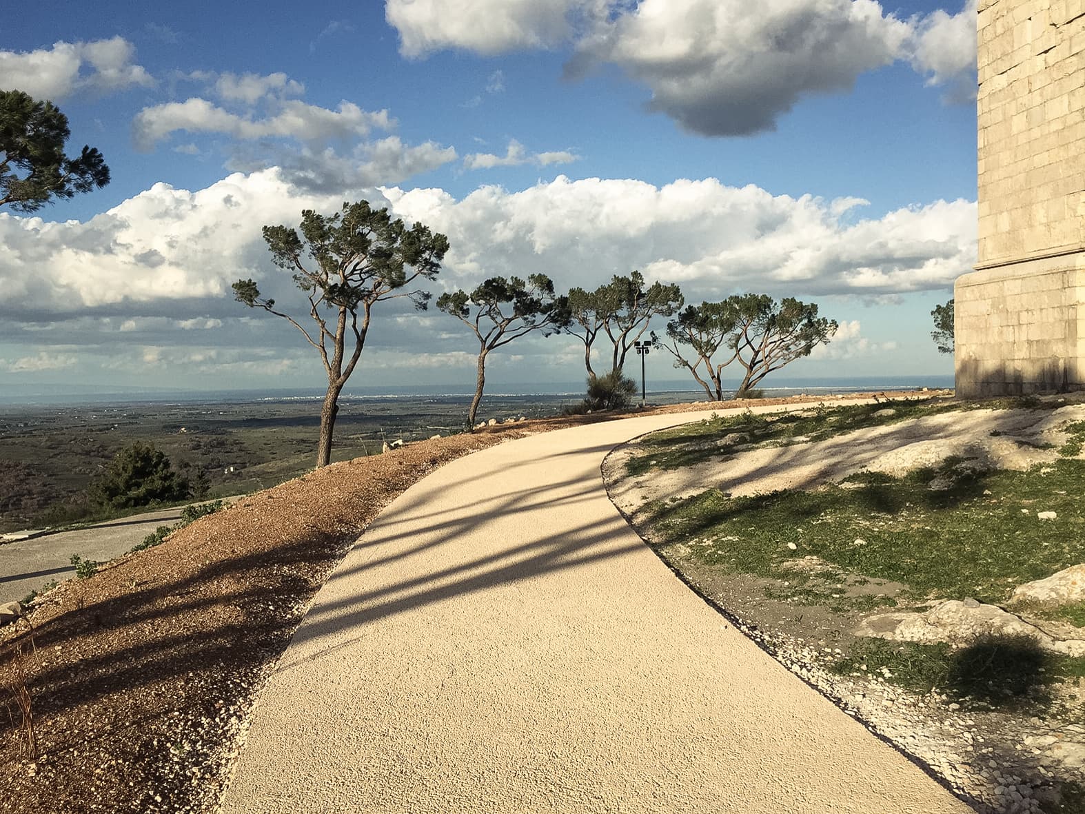 Terra Solida, leader nel settore delle pavimentazioni naturali, realizza strade ecocompatibili e a basso impatto ambientale - Foto Terra Solida