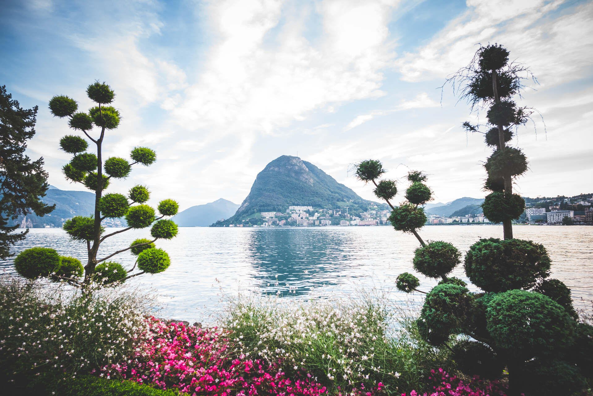 Ente Turistico del Luganese: il Monte San Salvatore di Lugano visto dal Parco Ciani
