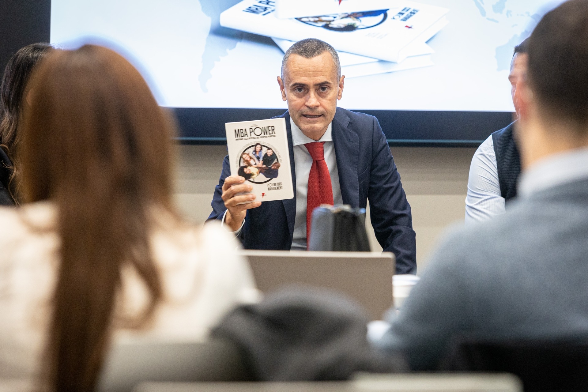 MBA Power: il giornalista professionista Filippo Poletti è l’autore del libro “MBA Power: innovare alla ricerca del proprio purpose”: narra le storie di 101 manager, di età compresa tra i trenta e i sessant’anni, che si sono rimessi a studiare e imparare durante la pandemia