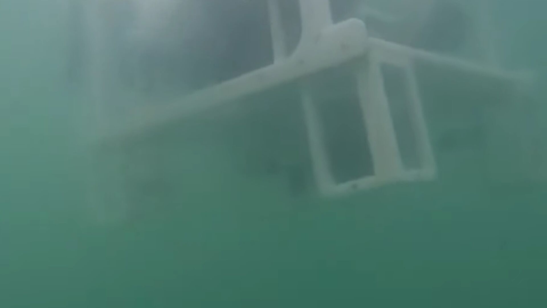 Drone aria-acqua: un nuovo robot aero-acquatico ha ridotto a un secondo il transitorio di movimento fra gas e liquido