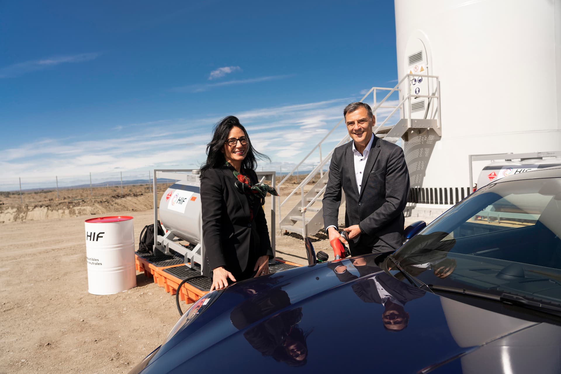 L'inaugurazione dell'impianto Porsche per la produzione di eFuel