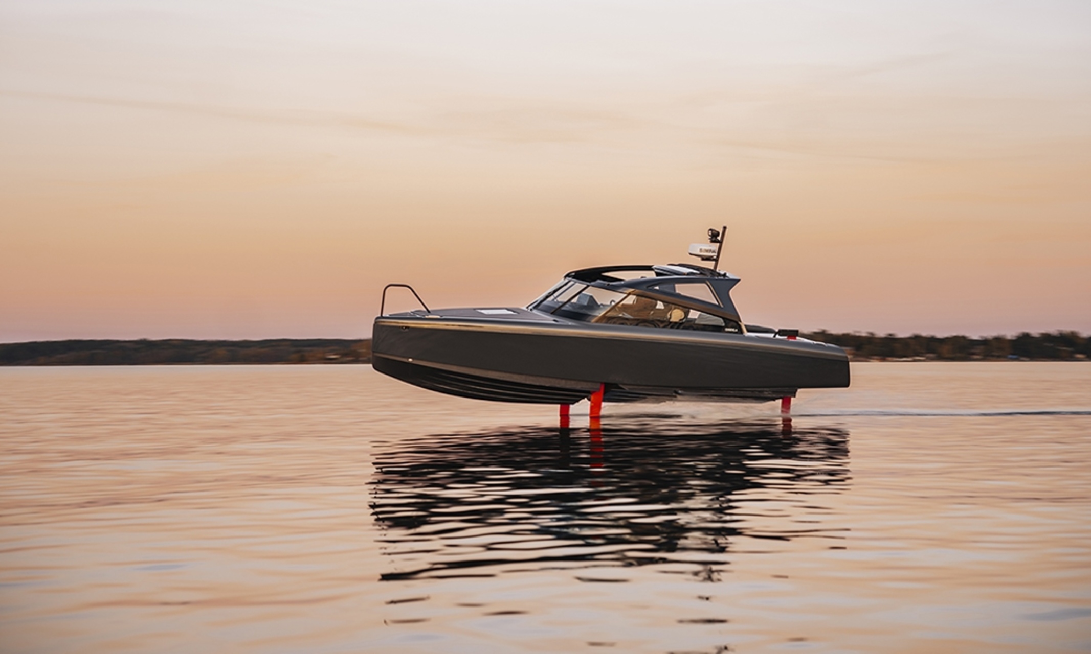 Candela C8: arriva l'aliscafo a motore elettrico "super green"