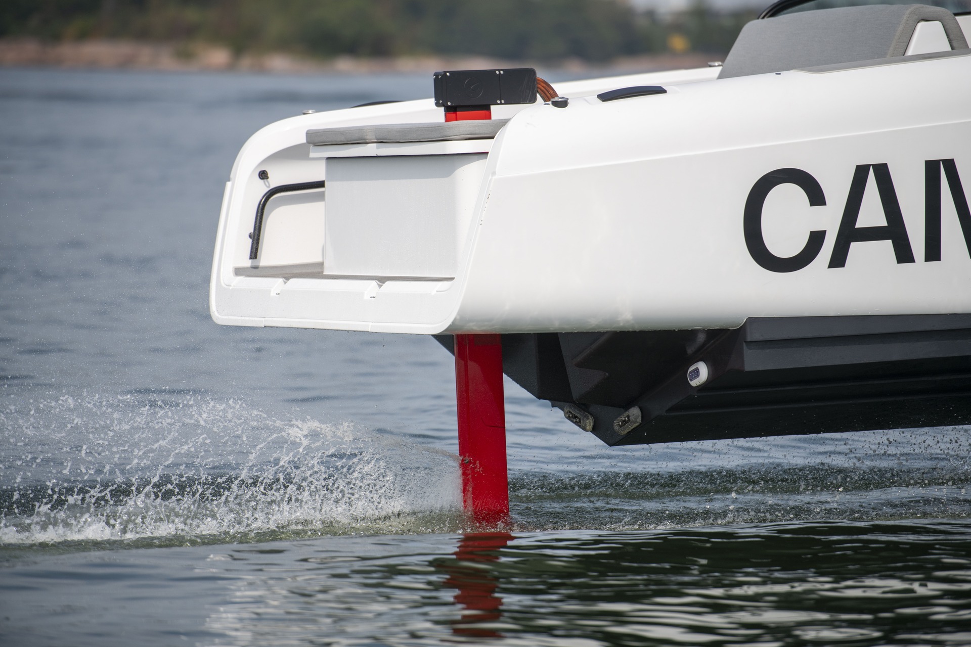 Candela C8: arriva l'aliscafo a motore elettrico "super green"