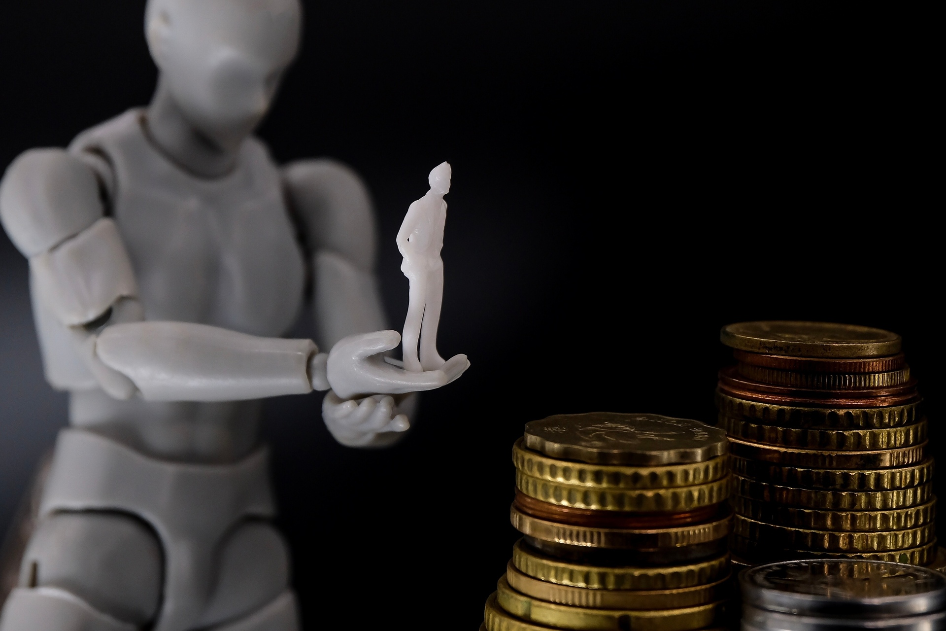 Criptovalute: il mercato sta vivendo un boom di interesse per i progetti di criptovalute incentrati sull'Intelligenza Artificiale: alcune applicazioni, come le strategie di investimento intelligenti o le previsioni di mercato, potrebbero essere nuove funzionalità portate dall'IA nel prossimo futuro per migliorare il trading