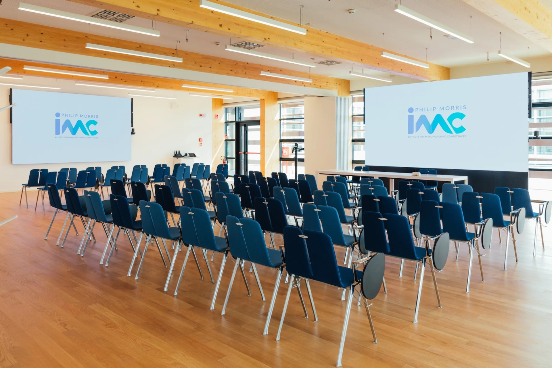 Philip Morris: l’IMC (Philip Morris Institute for Manufacturing Competences) è il centro del gruppo PMI per l’alta formazione e lo sviluppo delle competenze legate a Industria 4.0: è stato inaugurato nel giugno del 2022 nel polo produttivo di Crespellano (Bologna)