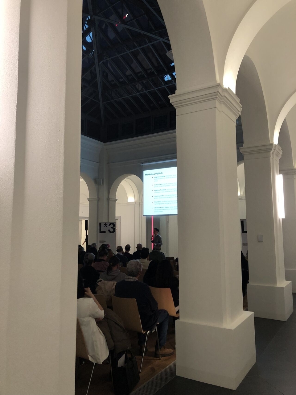 Lugano Living Lab: l’incontro “Come usare il digitale per promuovere la propria attività a Lugano” ha attirato 150 operatori economici all’Ex Asilo Ciani il 13 febbraio 2023