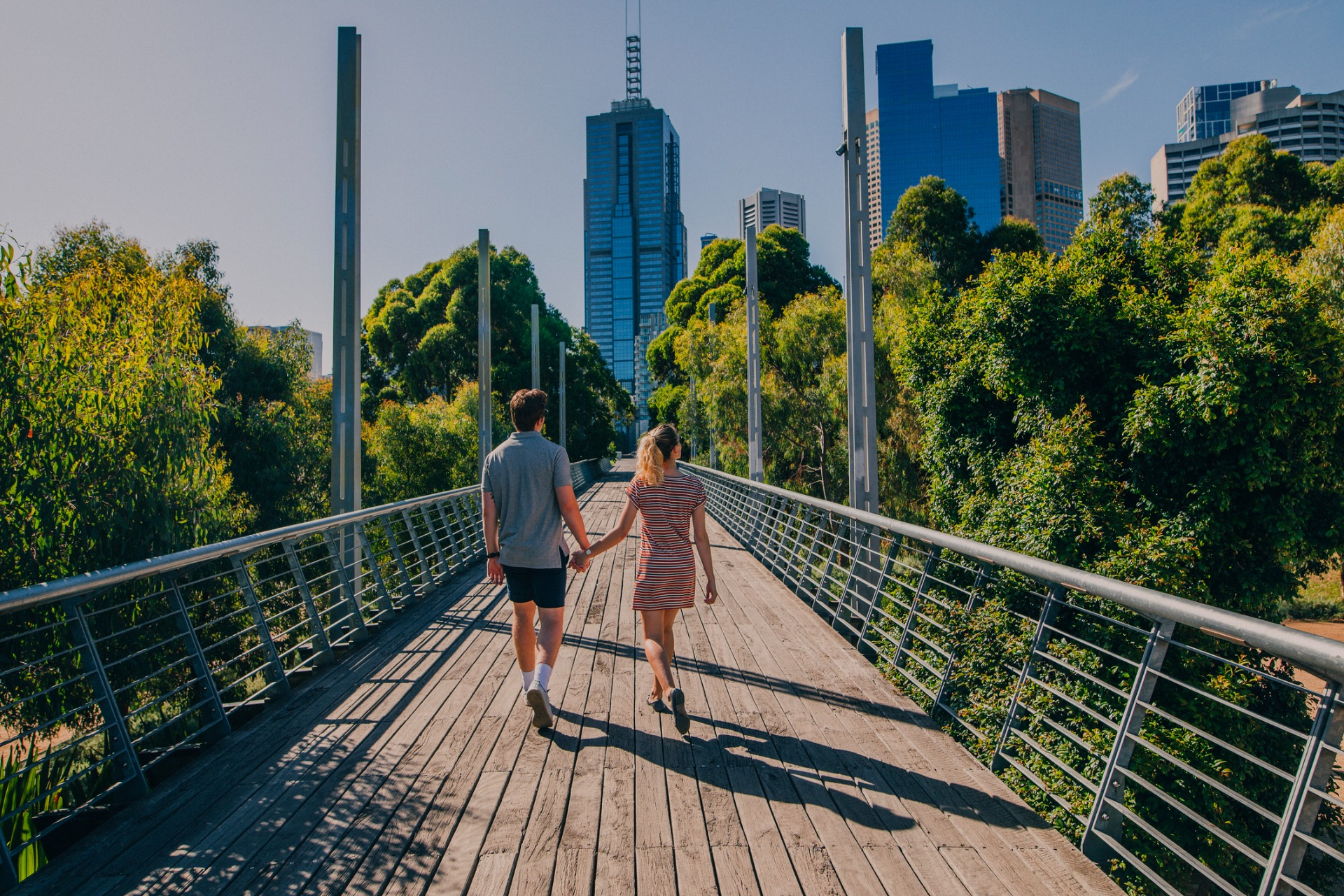 Natura: coppia a passeggio