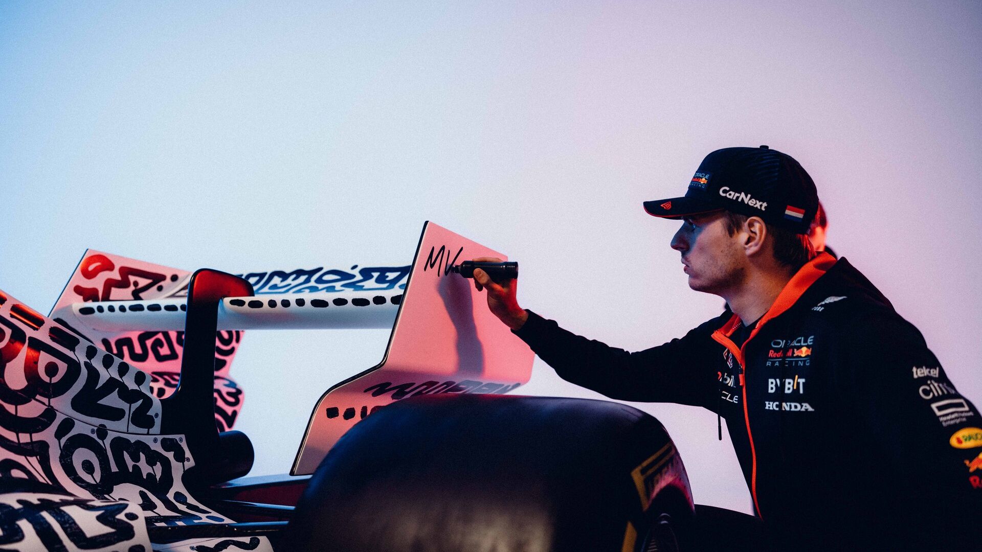 Red Bull: il “Doodle Bull