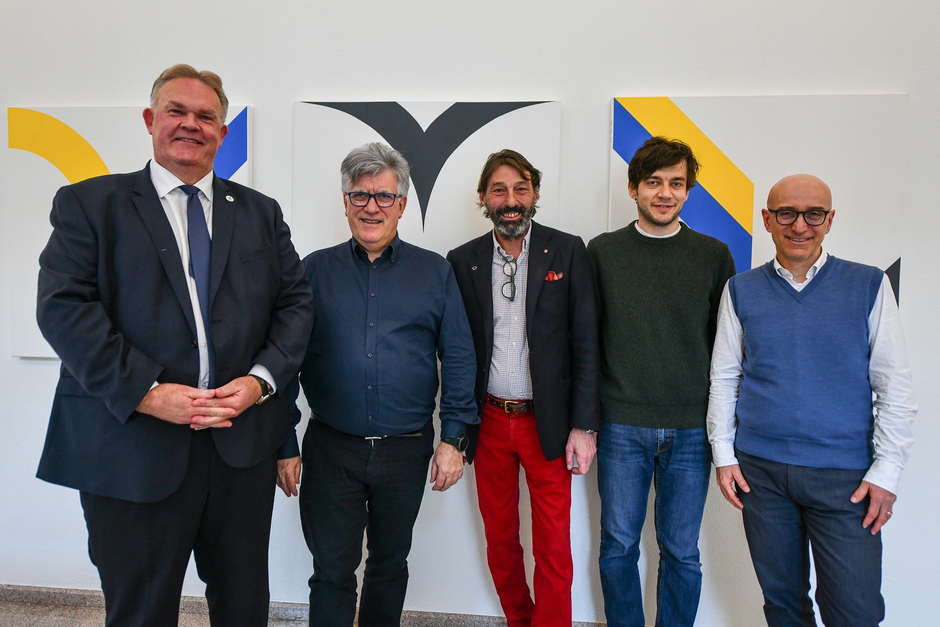 Lugano: Kim Hildebrant, Chair of the Board of Trustees della Franklin University of Switzerland (FUS), Luca Gambardella, Prorettore all'Innovazione e alle Relazioni Aziendali dell’Università della Svizzera Italiana (USI), Michele Foletti, Sindaco di Lugano, Fabio Lucidi, Senior Manager di Deloitte Consulting, ed Emanuele Carpanzano, Direttore Ricerca, Sviluppo e Trasferimento della Conoscenza della Scuola Universitaria Professionale della Svizzera Italiana (SUPSI)