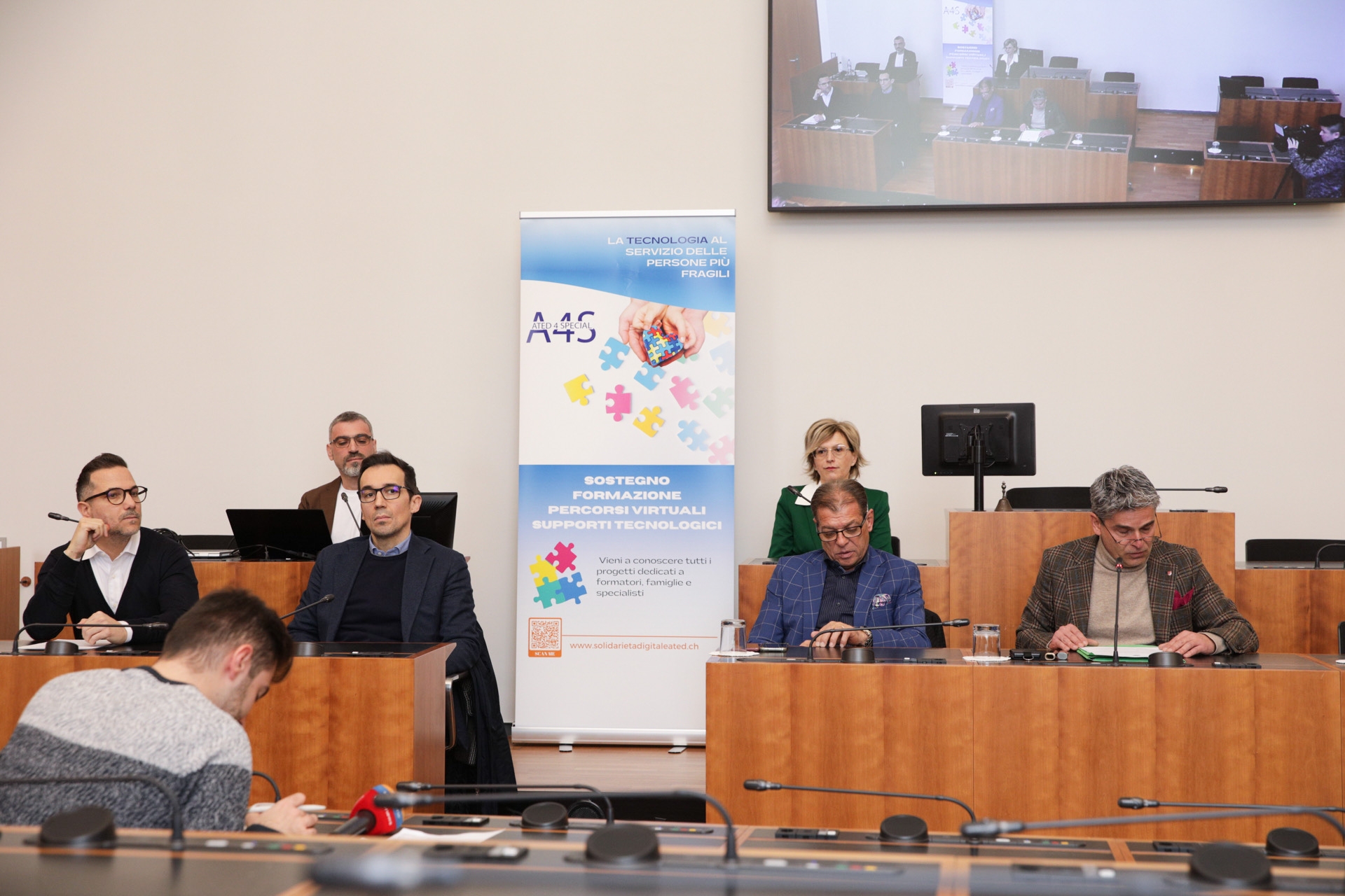 ated4special: la conferenza stampa di presentazione il 2 marzo 2023 del progetto tecnologico e solidale di contrasto all’autismo lanciato da ated-ICT Ticino, con il patrocinio della Città di Lugano, avvenuta alla presenza del Municipale Tiziano Galeazzi, capo del Dicastero Consulenza e Gestione, e di Cristina Giotto Boggia e Luca Mauriello, rispettivamente Presidente e Direttore e Vice Direttore dell’associazione