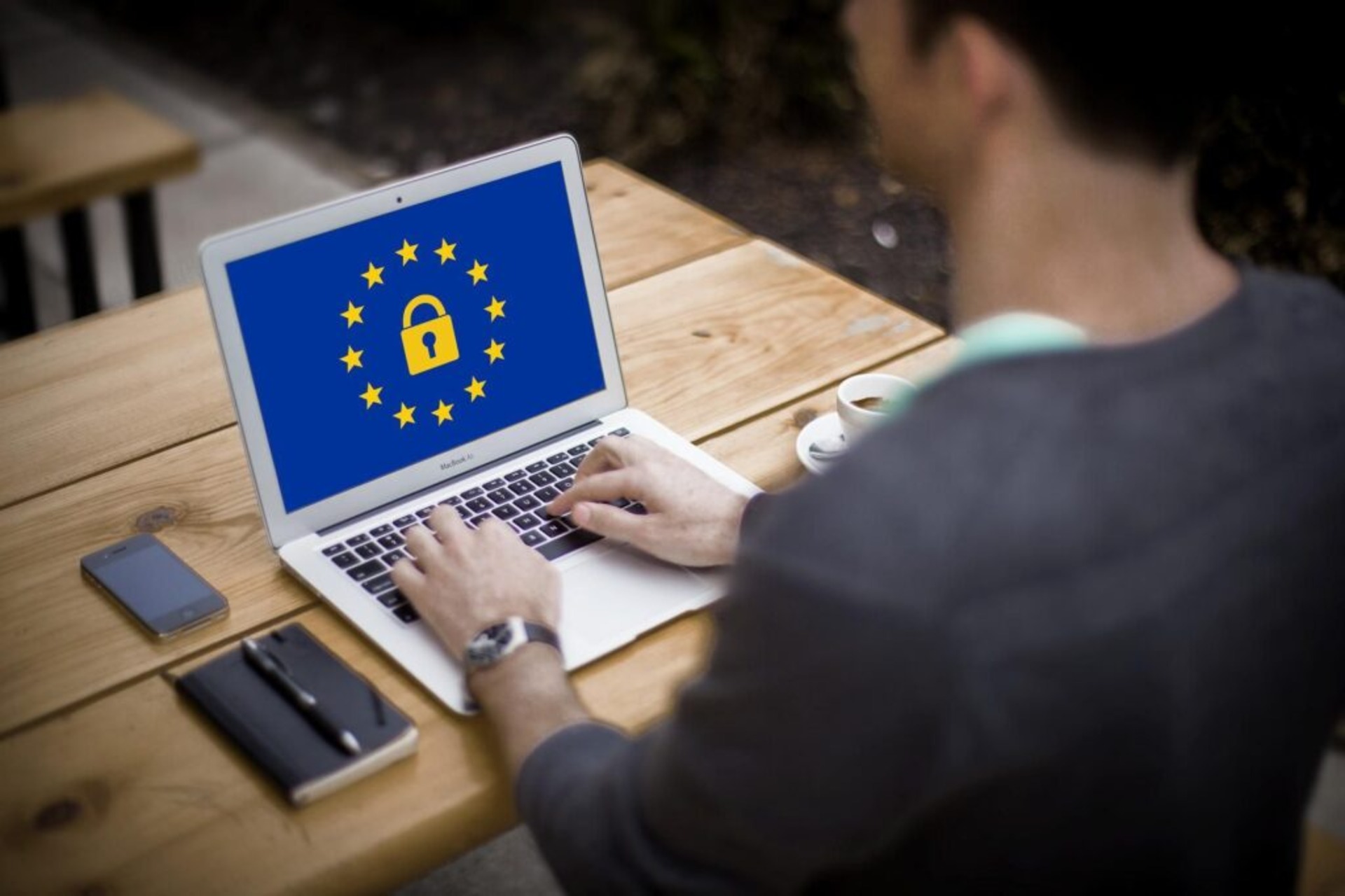 Trasferimento dati UE-USA: guida a normative e requisiti del GDPR
