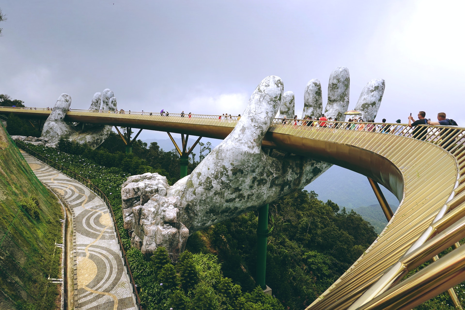 Architettura sostenibile: golden bridge